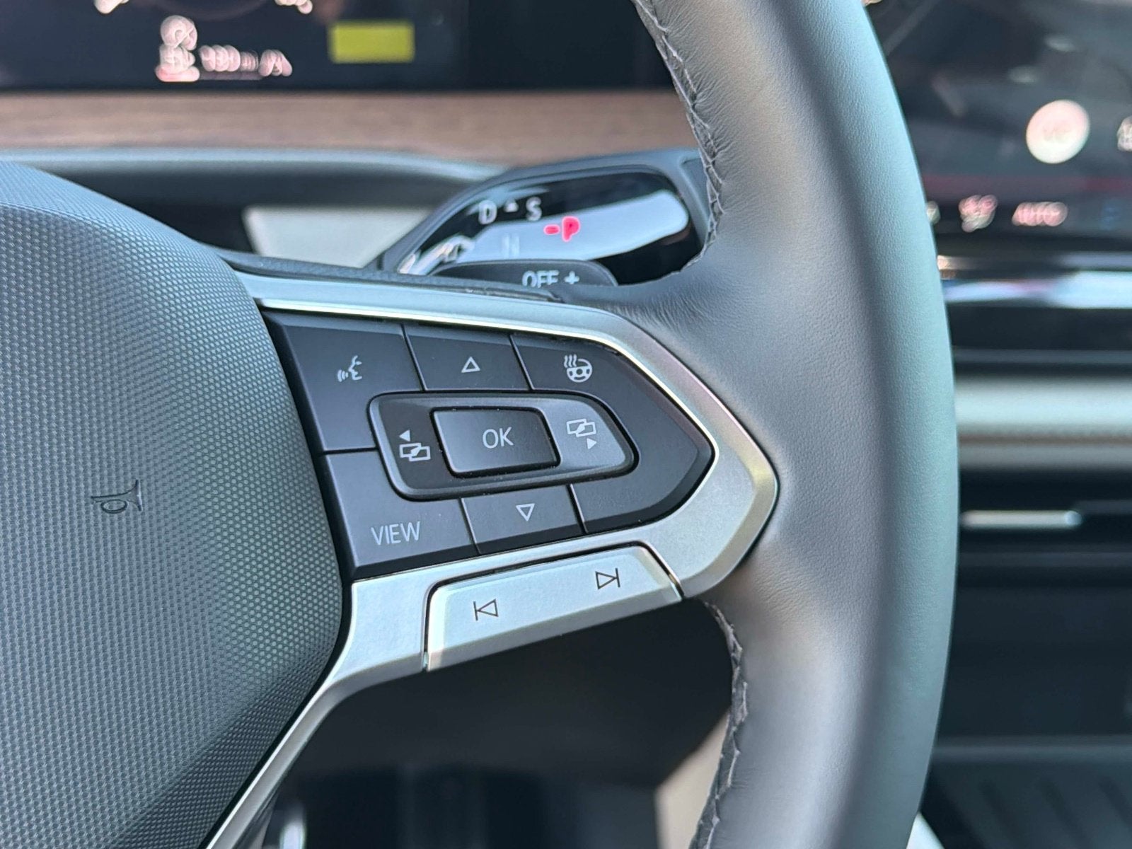 2027 Volkswagen Atlas SEL Premium R-Line