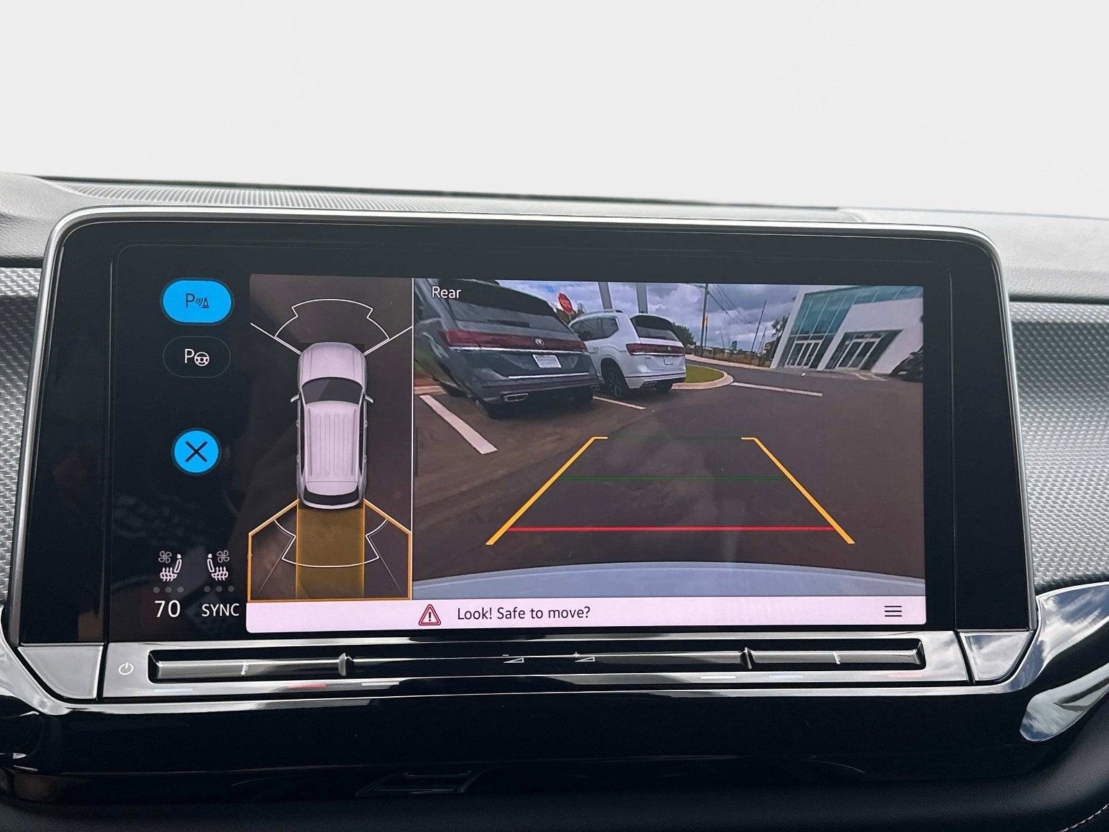 2026 Volkswagen Atlas Cross Sport 2.0T SEL Premium R-Line