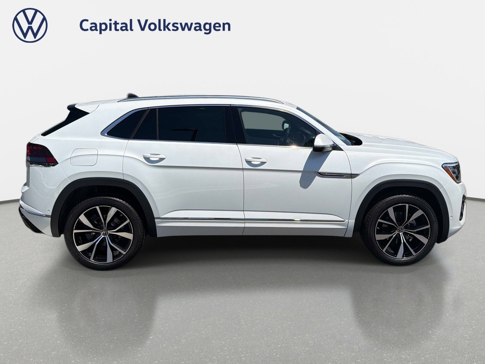 2026 Volkswagen Atlas Cross Sport 2.0T SEL Premium R-Line