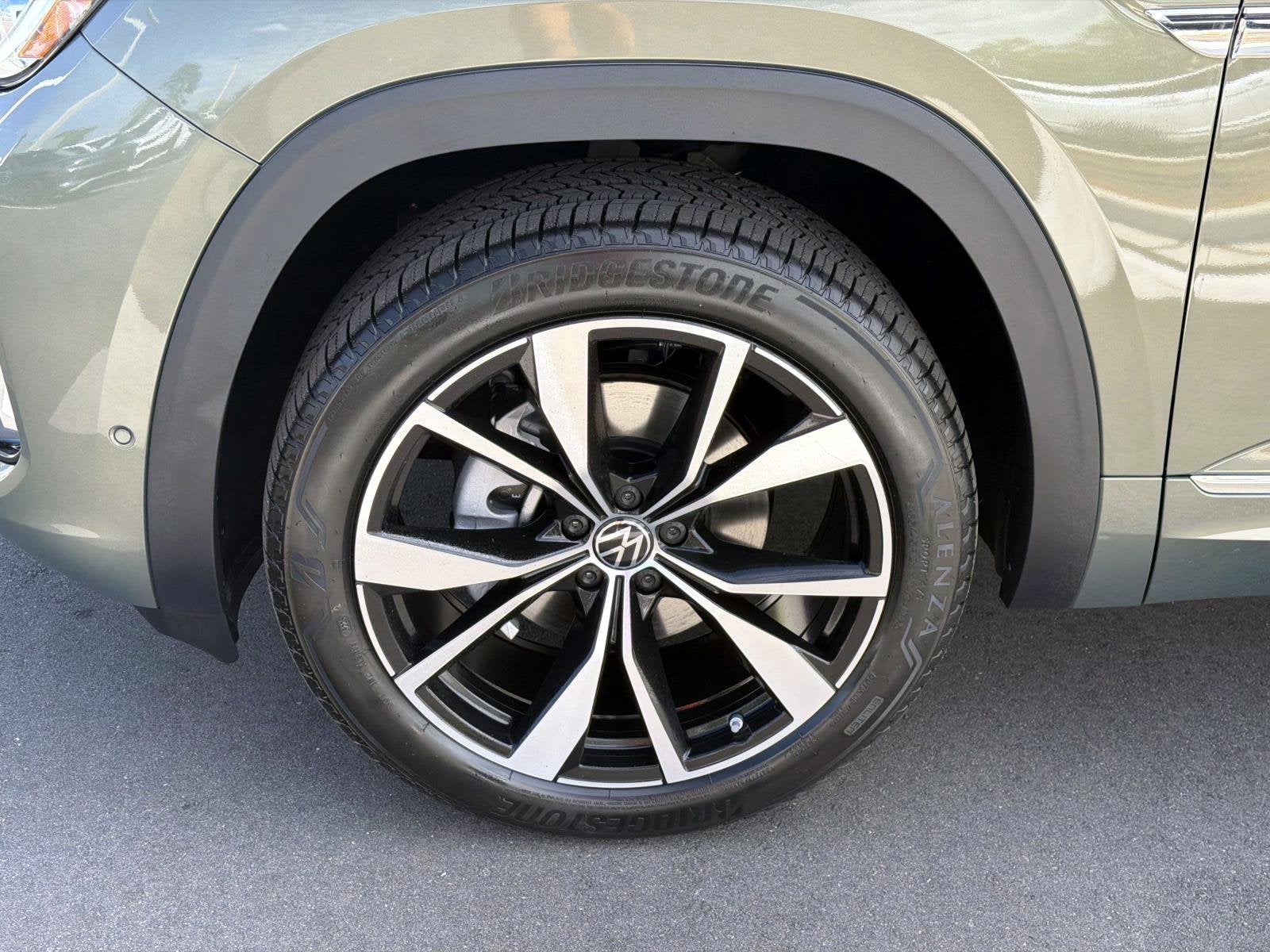 2026 Volkswagen Atlas 2.0T SEL Premium R-Line