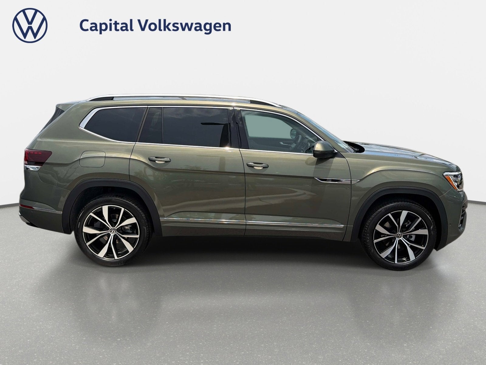 2026 Volkswagen Atlas 2.0T SEL Premium R-Line