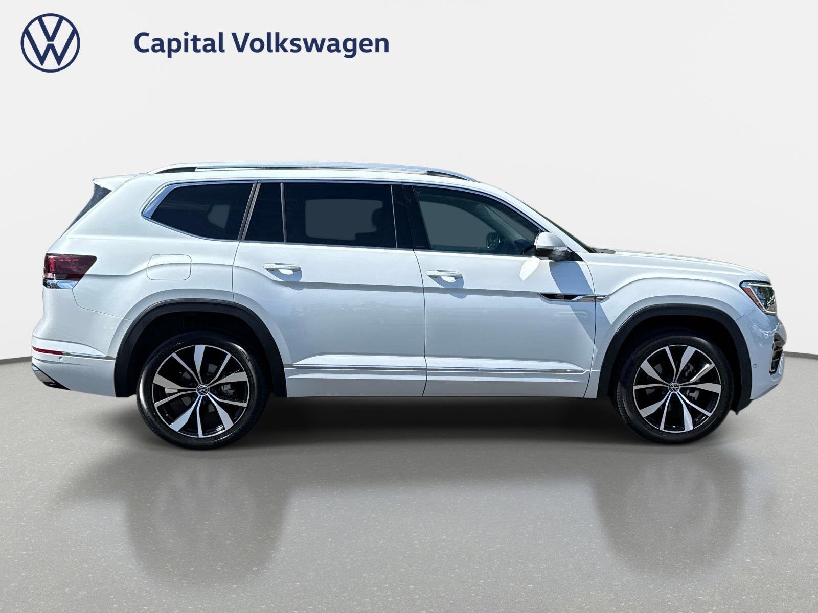 2024 Volkswagen Atlas 2.0T SEL Premium R-Line