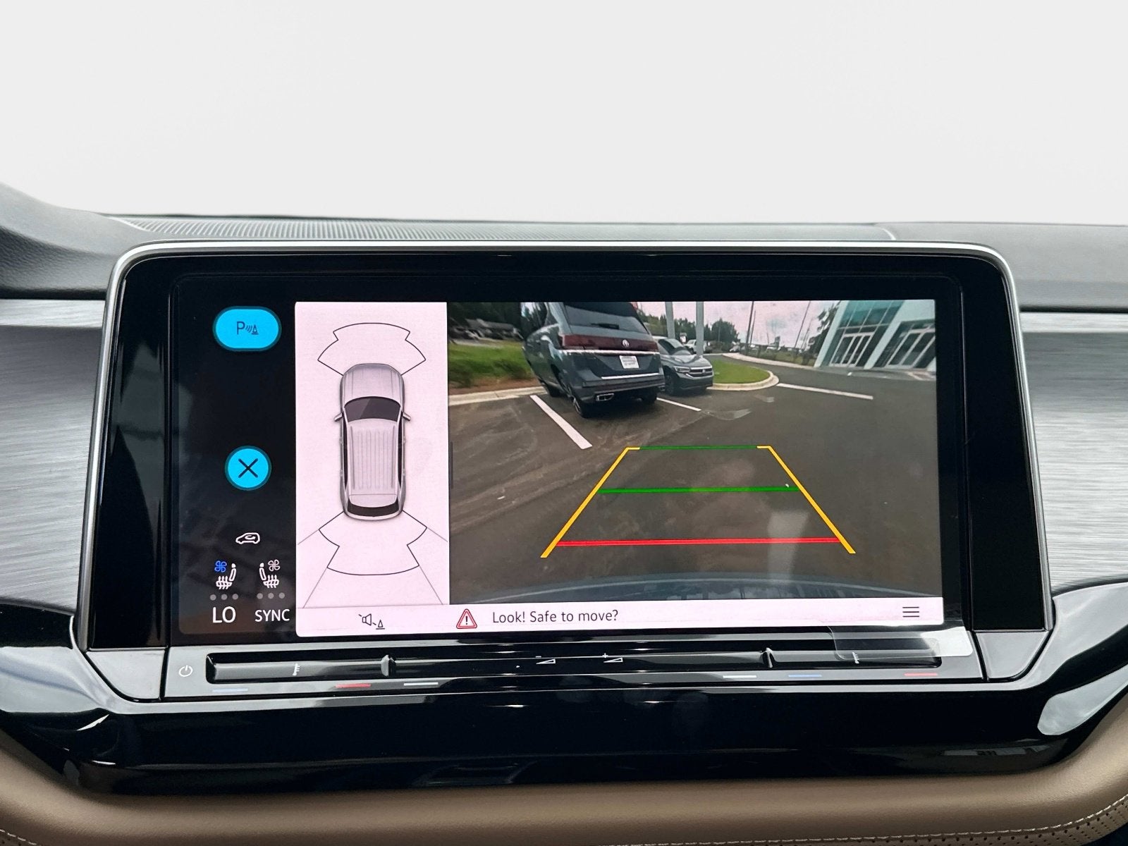 2026 Volkswagen Atlas Cross Sport 2.0T SE w/Technology