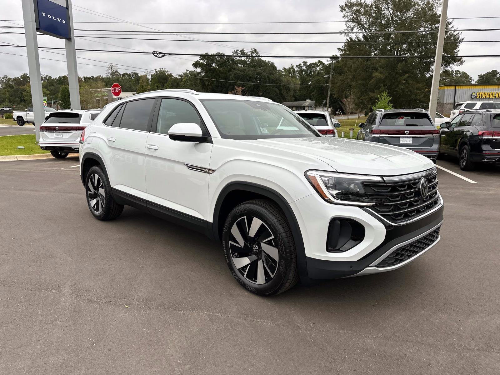 2026 Volkswagen Atlas Cross Sport 2.0T SE w/Technology