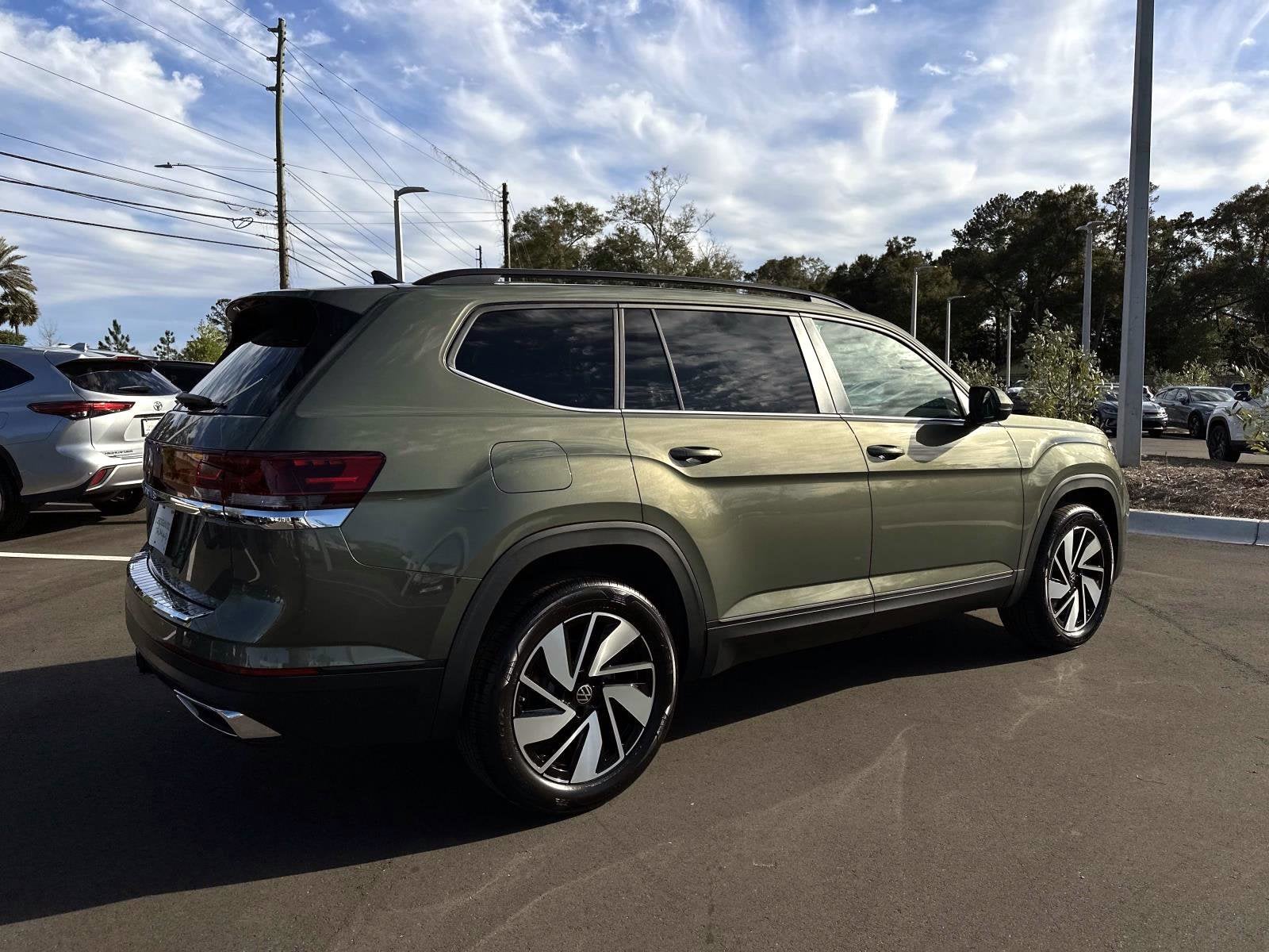 2026 Volkswagen Atlas 2.0T SE w/Technology