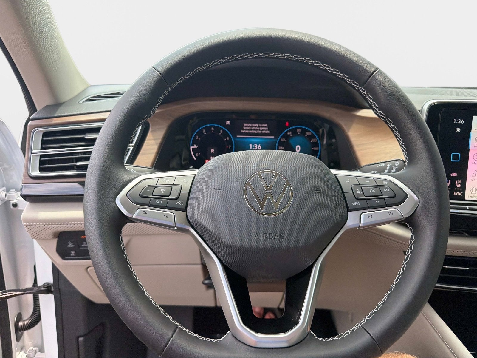2026 Volkswagen Atlas 2.0T SE w/Technology