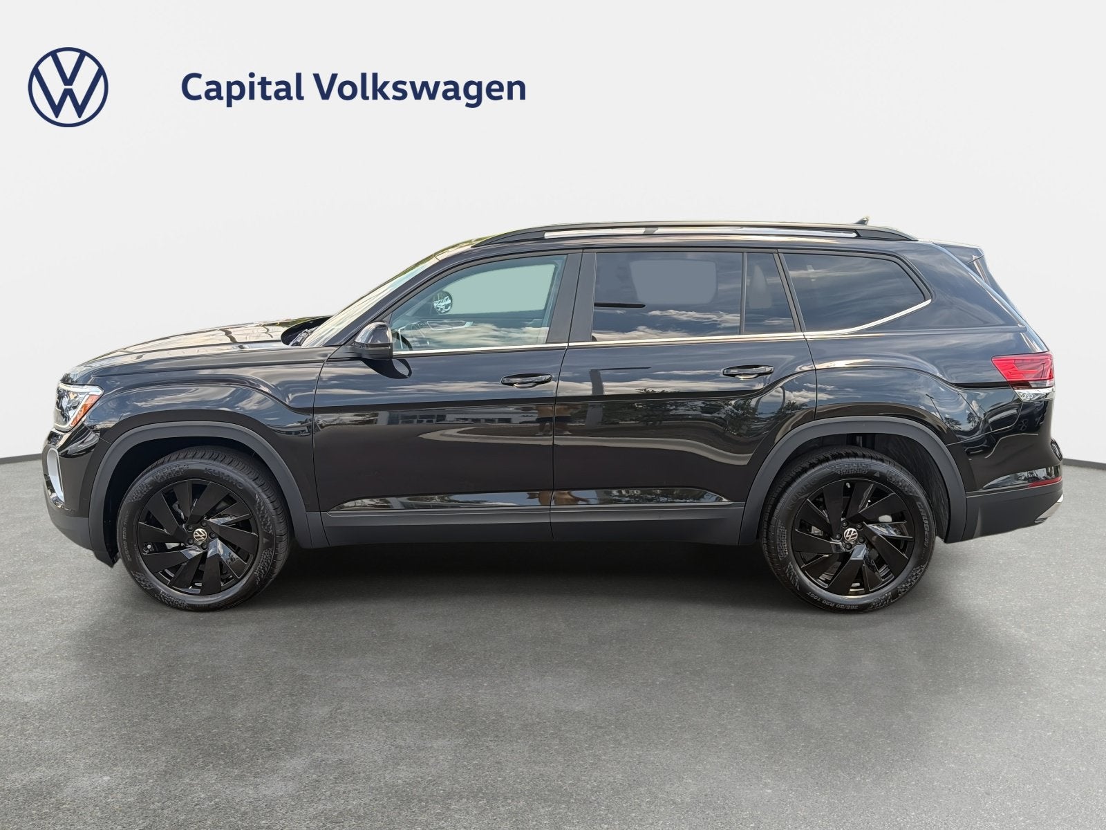 2026 Volkswagen Atlas SE w/Tech - Photo 8
