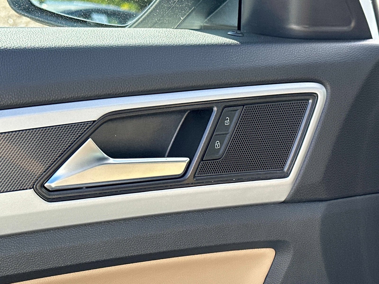 2023 Volkswagen Atlas Cross Sport 2.0T SE w/Technology