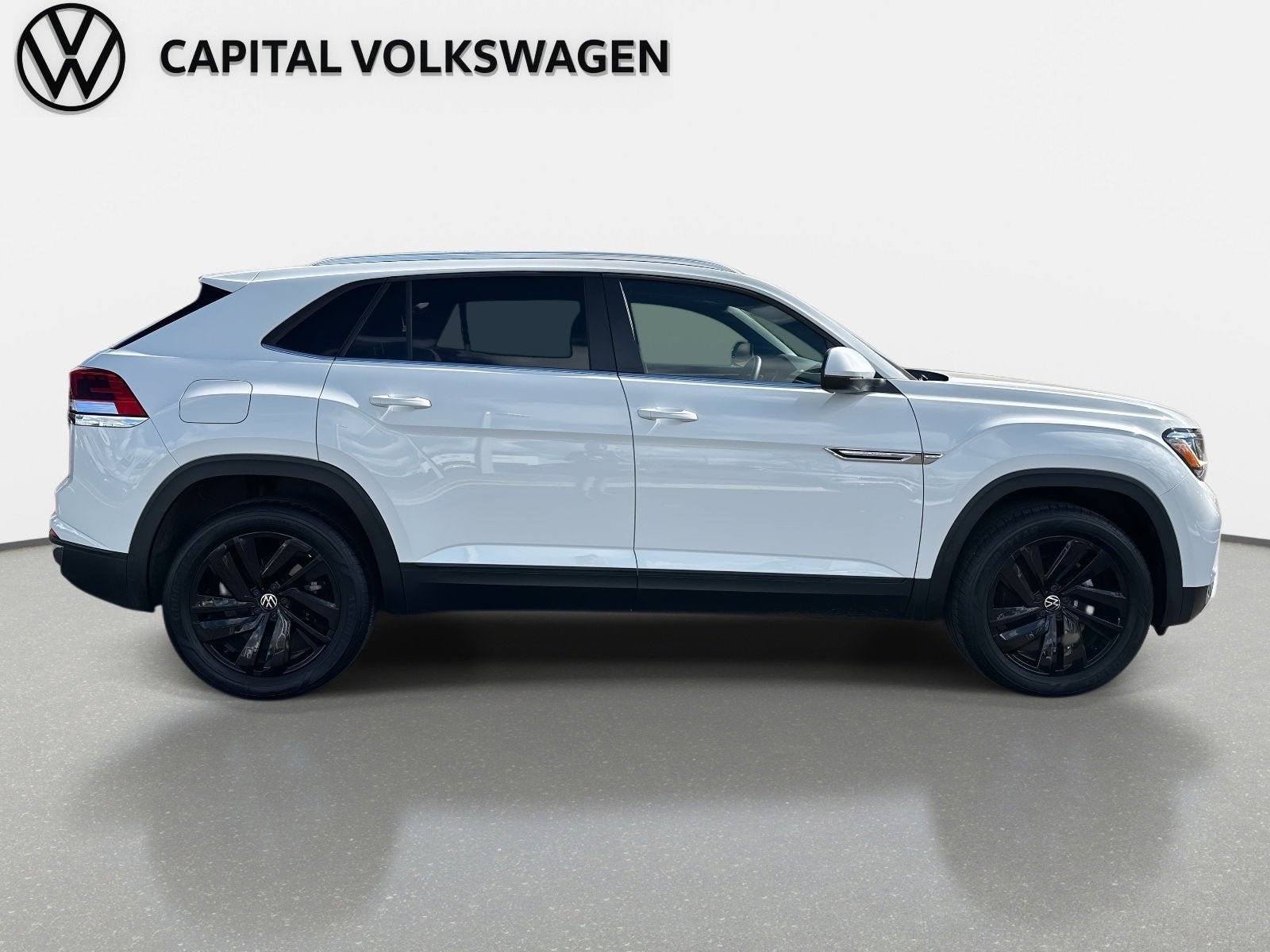2023 Volkswagen Atlas Cross Sport 2.0T SE w/Technology