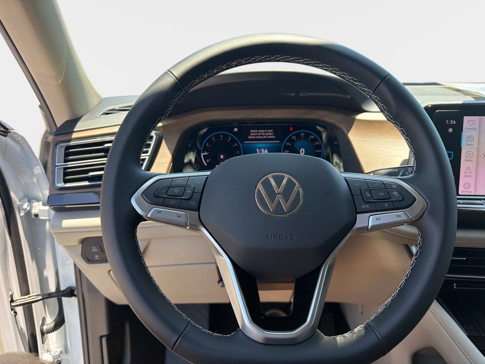 2026 Volkswagen Atlas 2.0T SE w/Technology