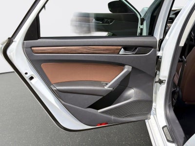 2022 Volkswagen Passat 2.0T Limited Edition