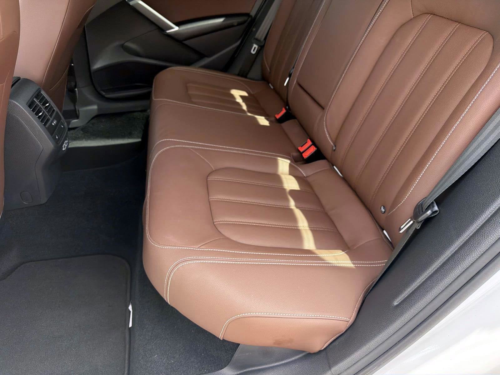 2022 Volkswagen Passat 2.0T Limited Edition