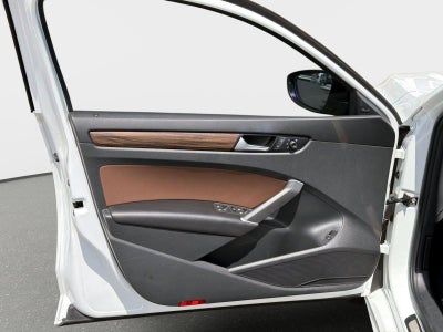 2022 Volkswagen Passat 2.0T Limited Edition