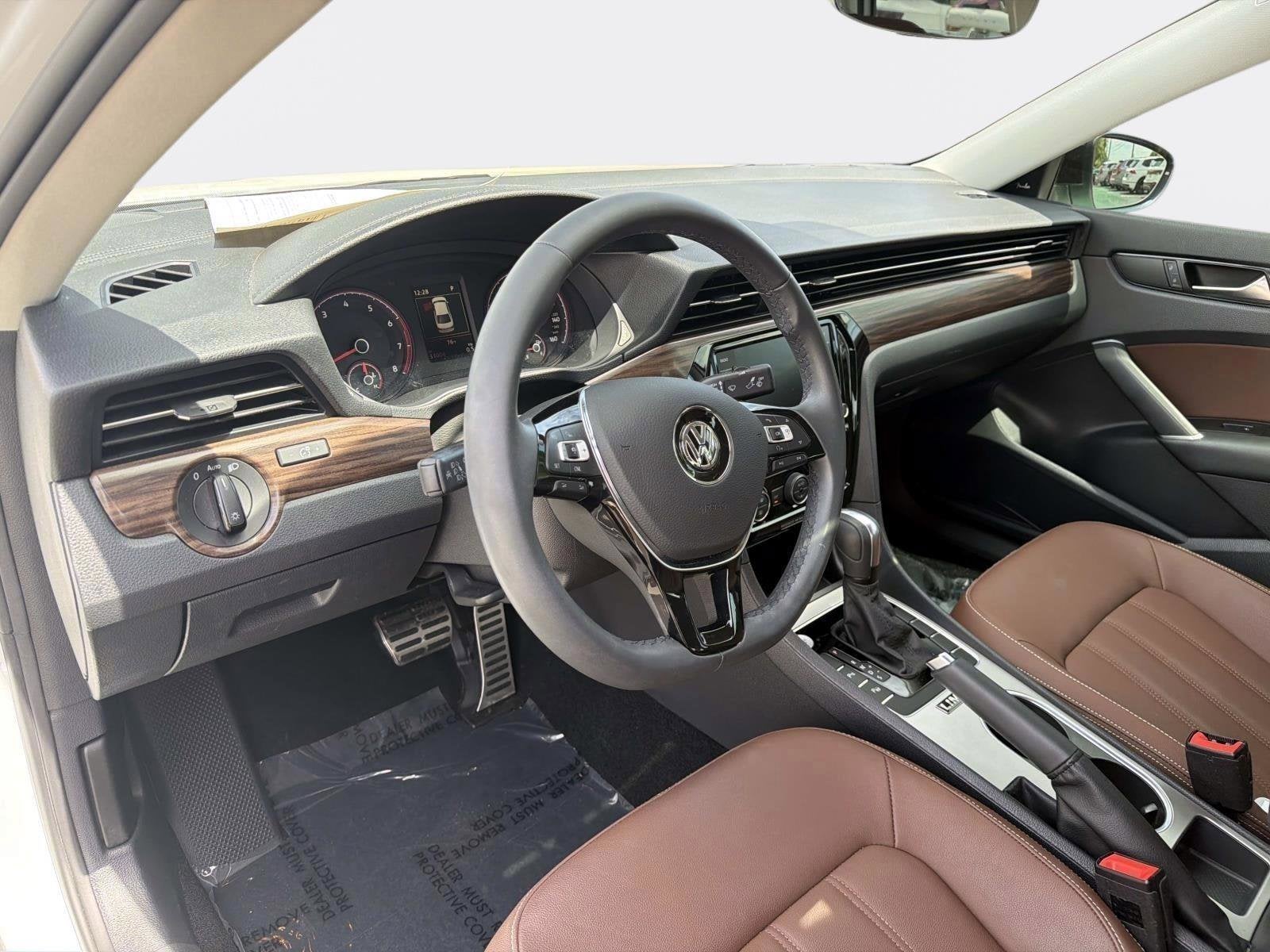 2022 Volkswagen Passat 2.0T Limited Edition