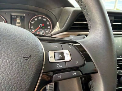 2022 Volkswagen Passat 2.0T Limited Edition