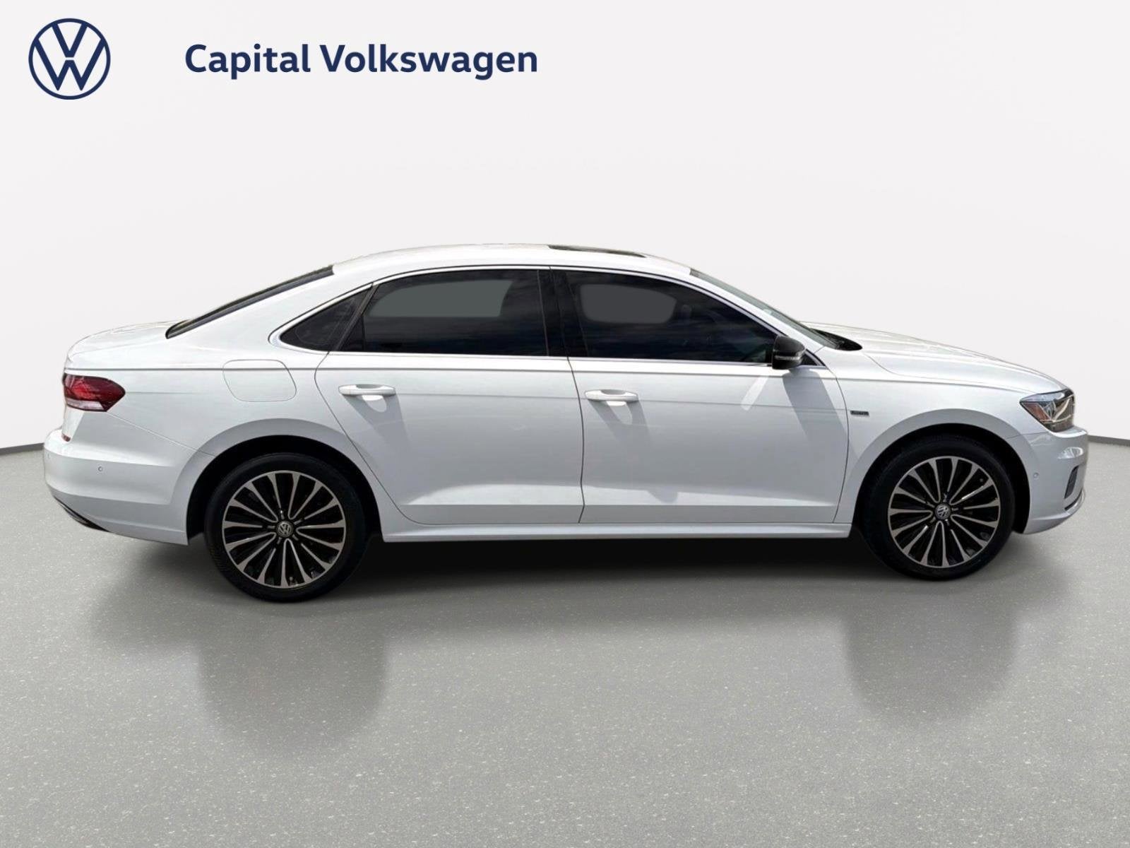 2022 Volkswagen Passat 2.0T Limited Edition