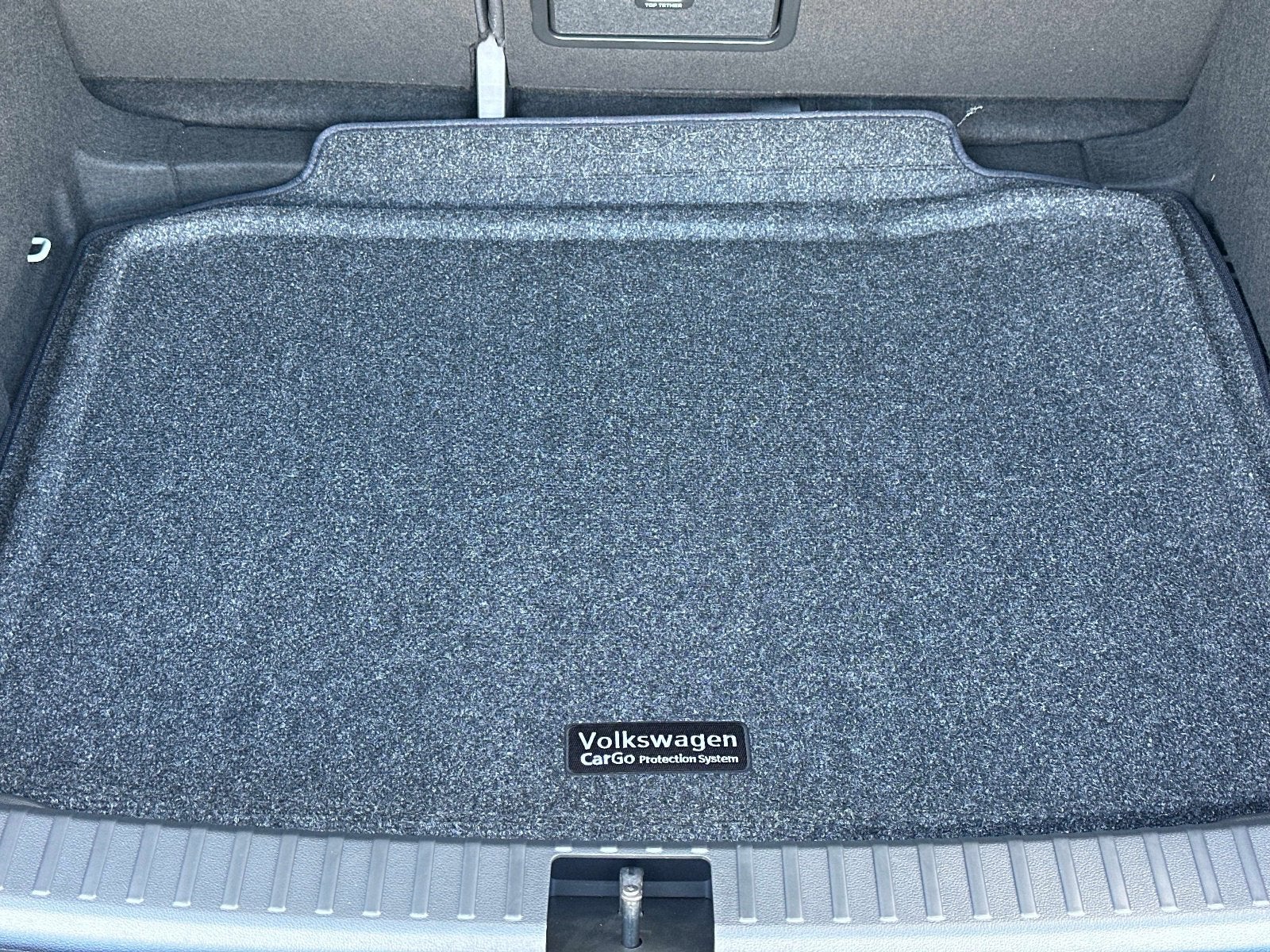 2026 Volkswagen Taos SE Black