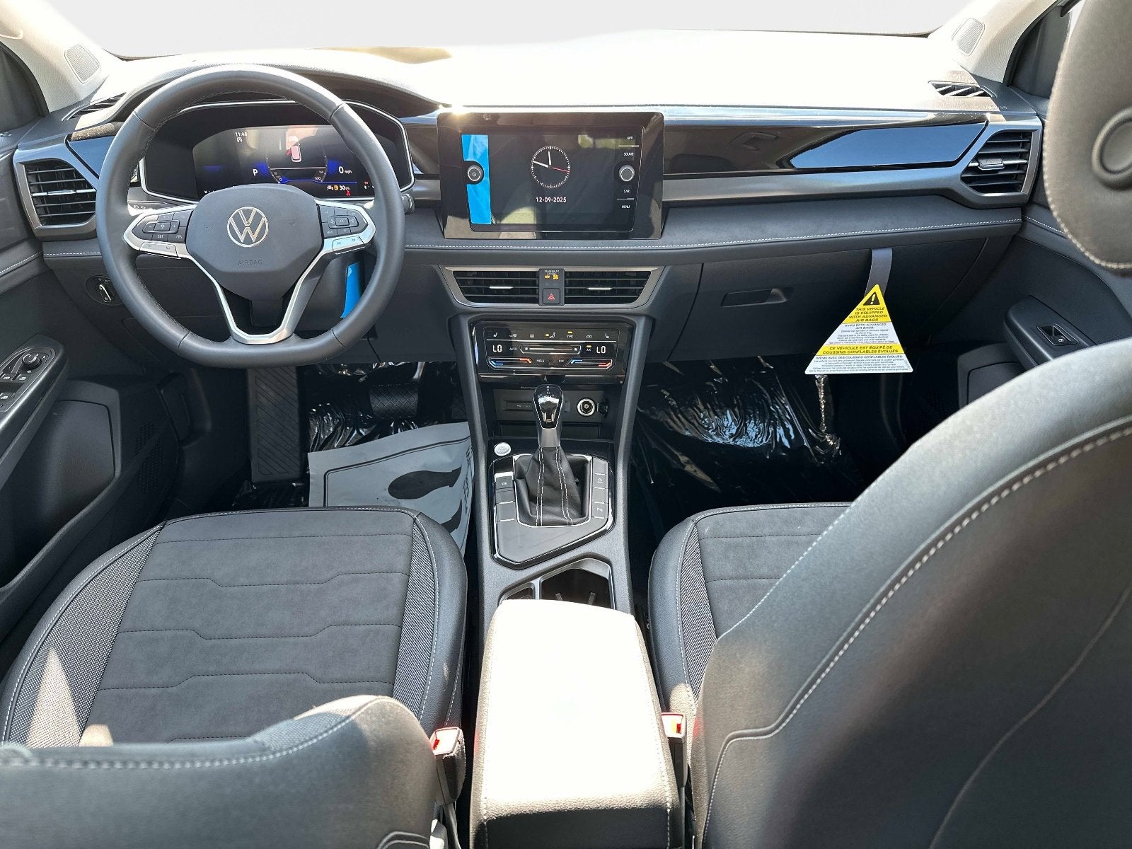 2026 Volkswagen Taos SE Black