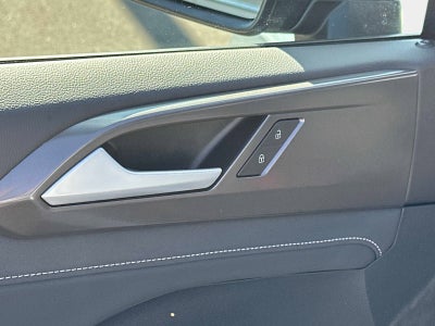 2026 Volkswagen Taos SE Black