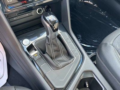 2026 Volkswagen Taos SE Black