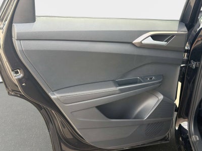 2026 Volkswagen Taos SE Black
