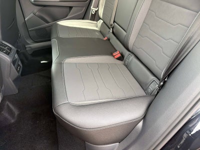 2026 Volkswagen Taos SE Black
