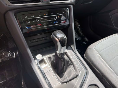 2026 Volkswagen Taos SE Black