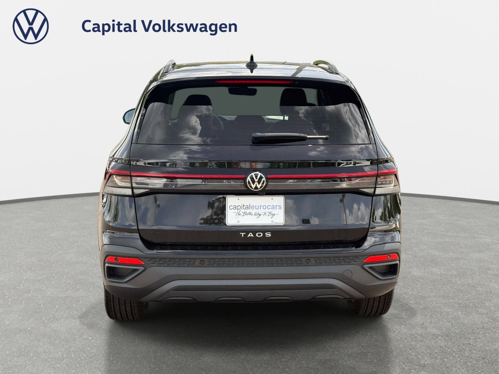 2026 Volkswagen Taos SE Black