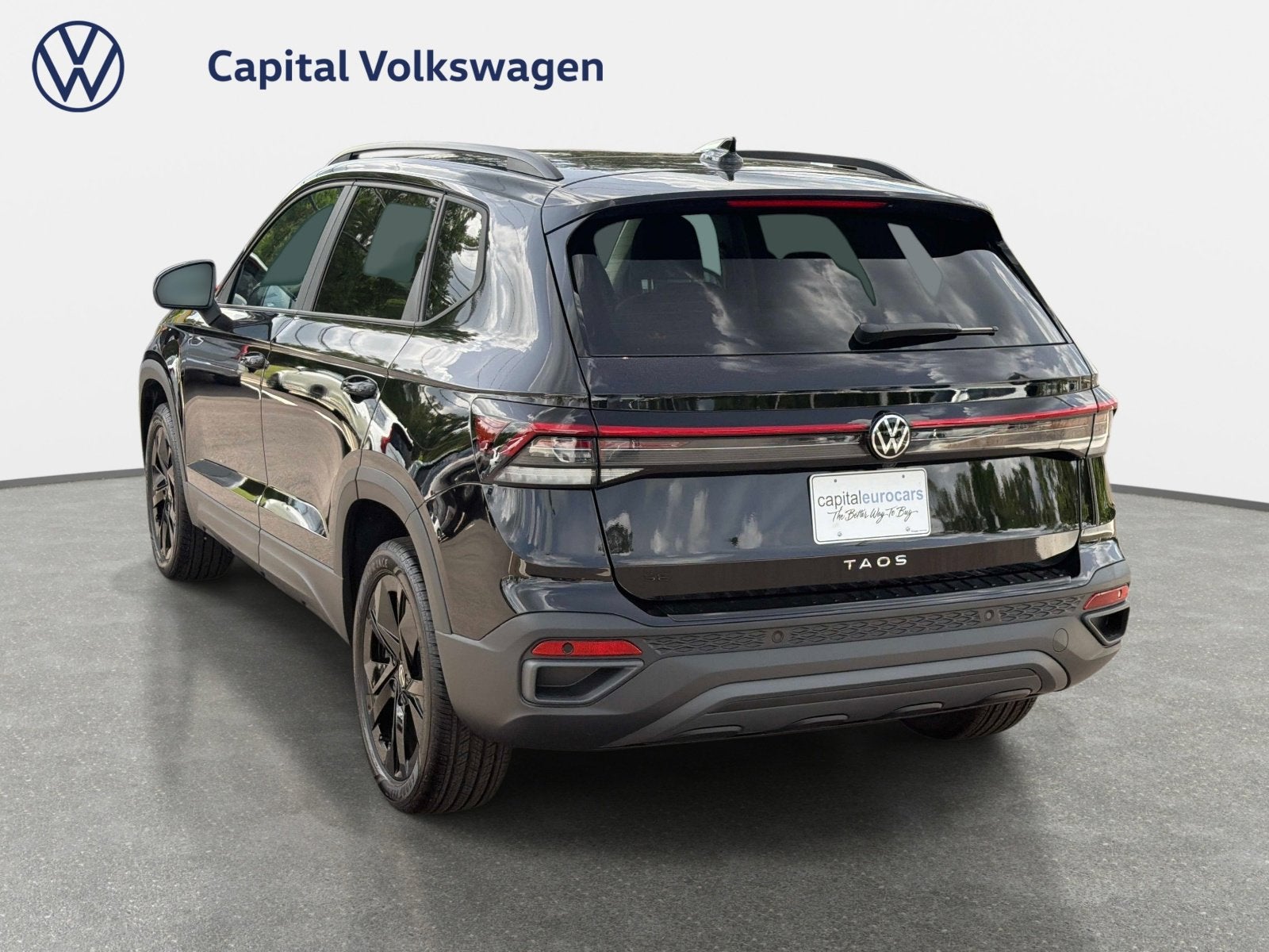 2026 Volkswagen Taos SE Black