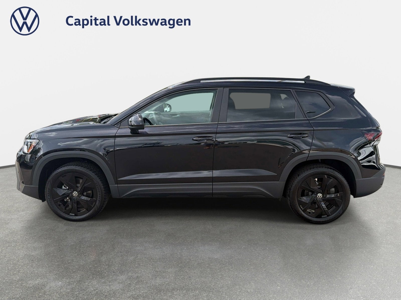 2026 Volkswagen Taos SE Black