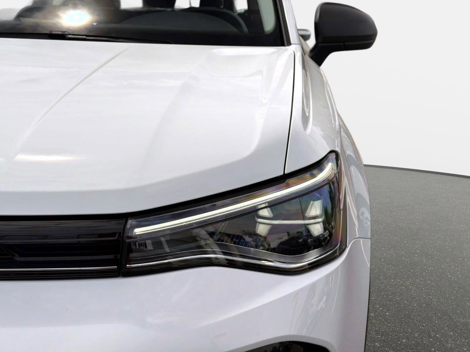 2025 Volkswagen Taos S