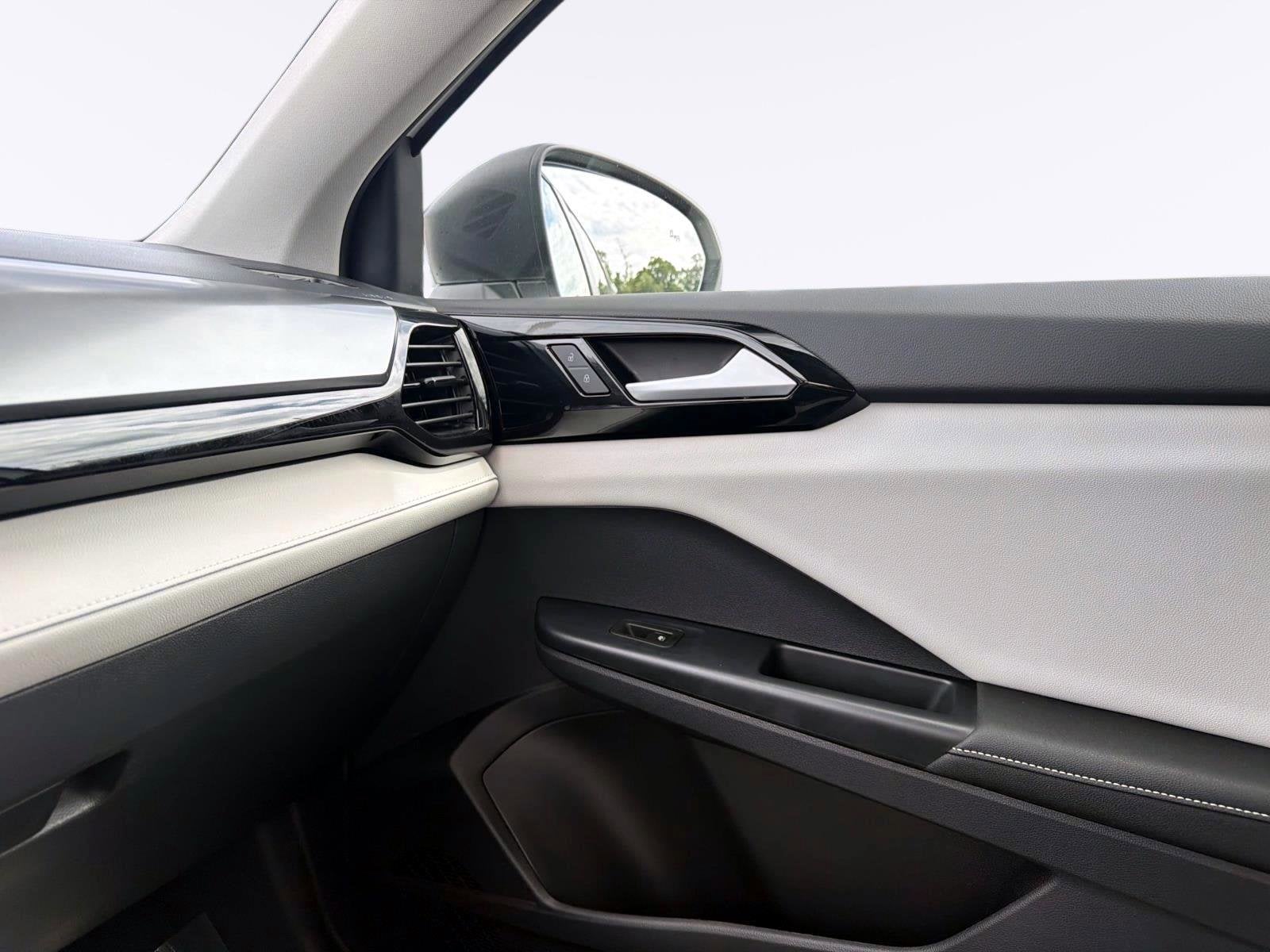 2025 Volkswagen Taos S