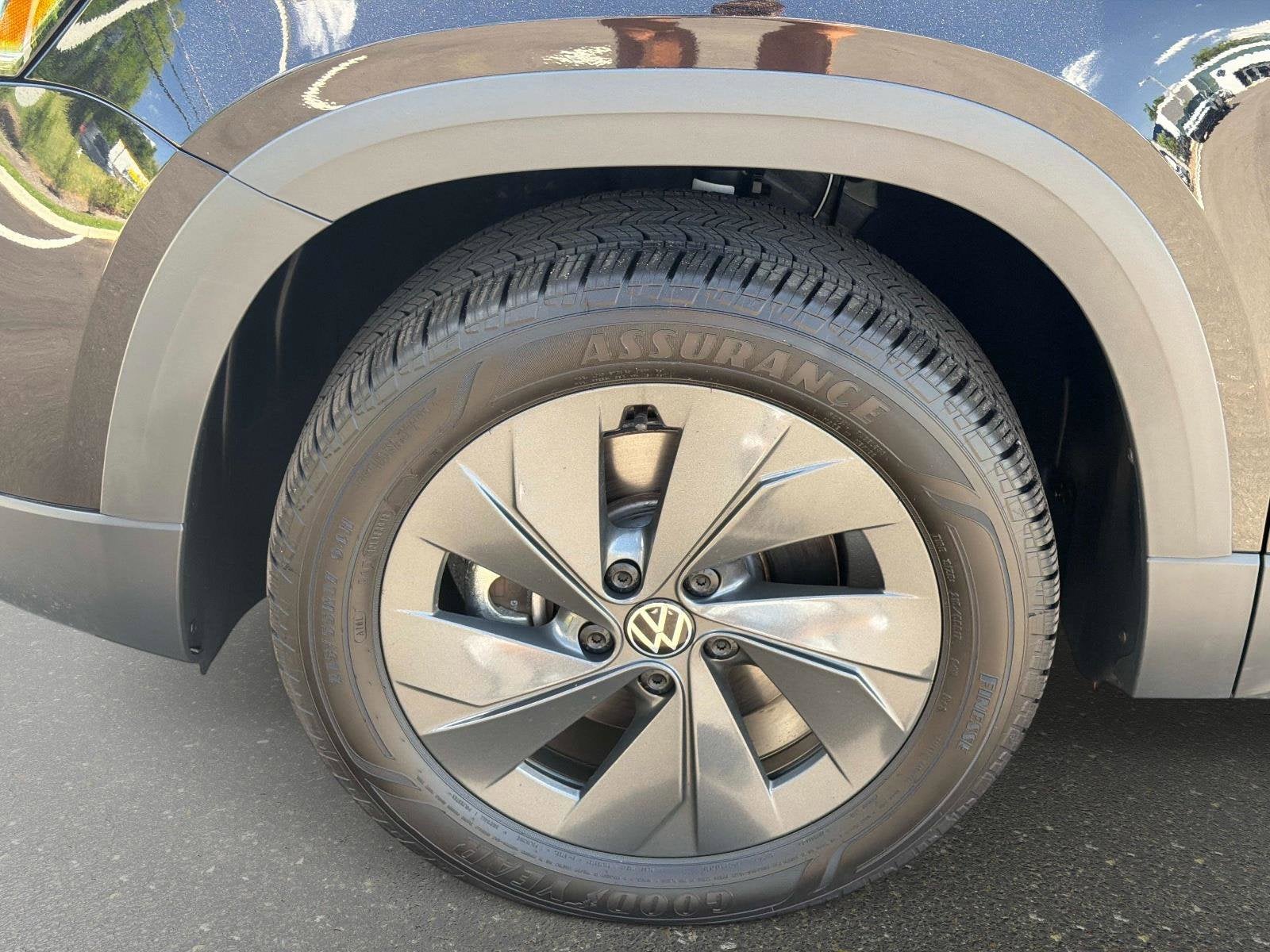 2025 Volkswagen Taos S