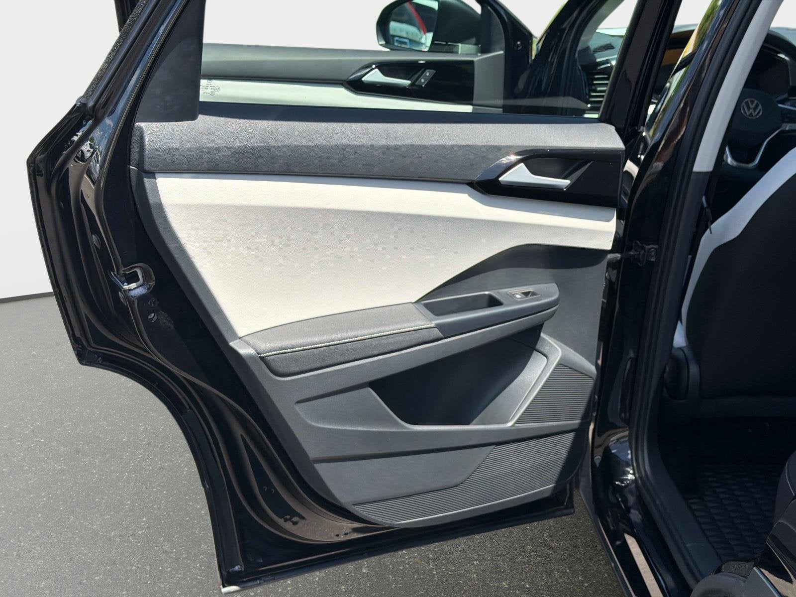 2025 Volkswagen Taos S