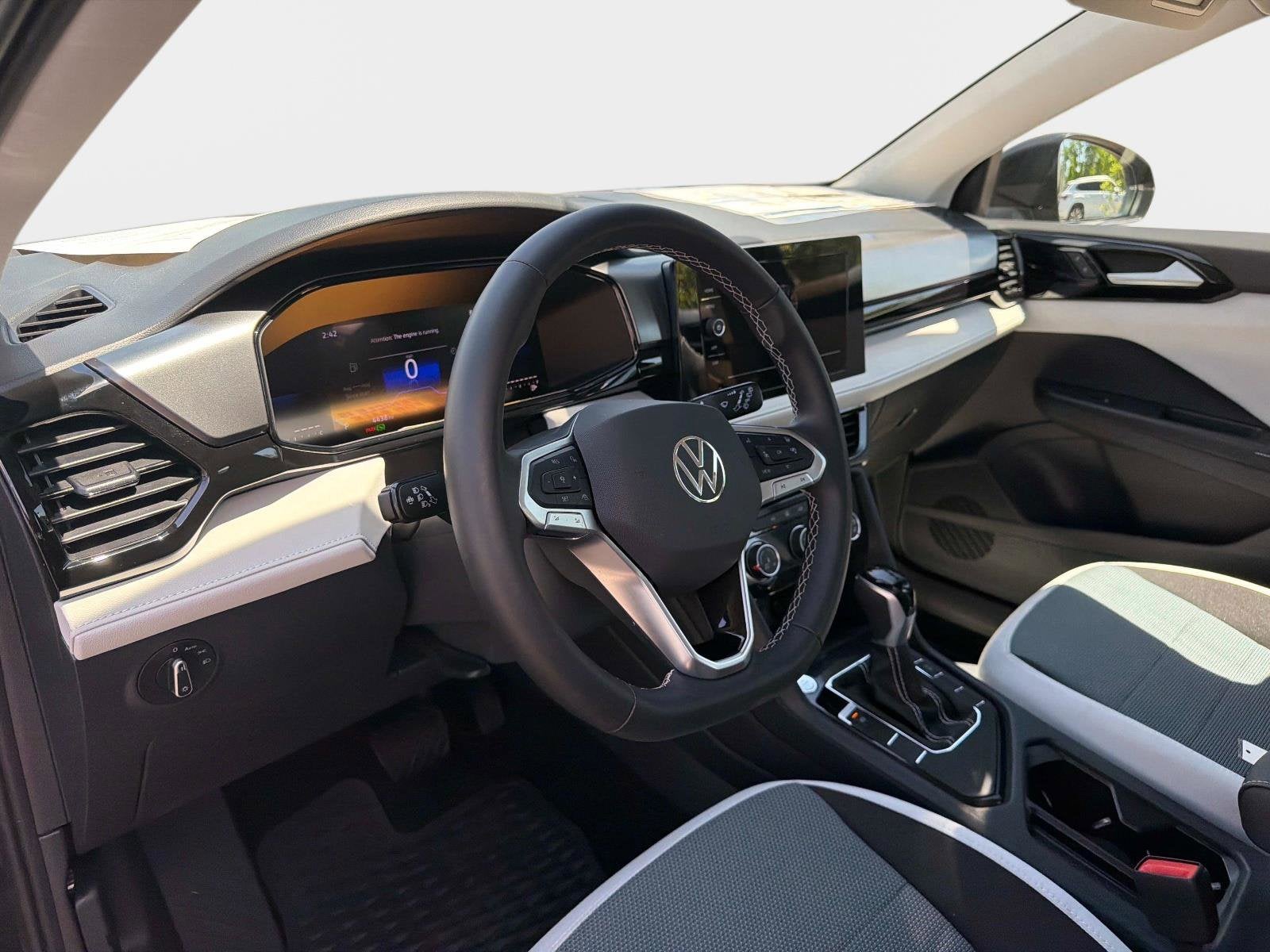 2025 Volkswagen Taos S