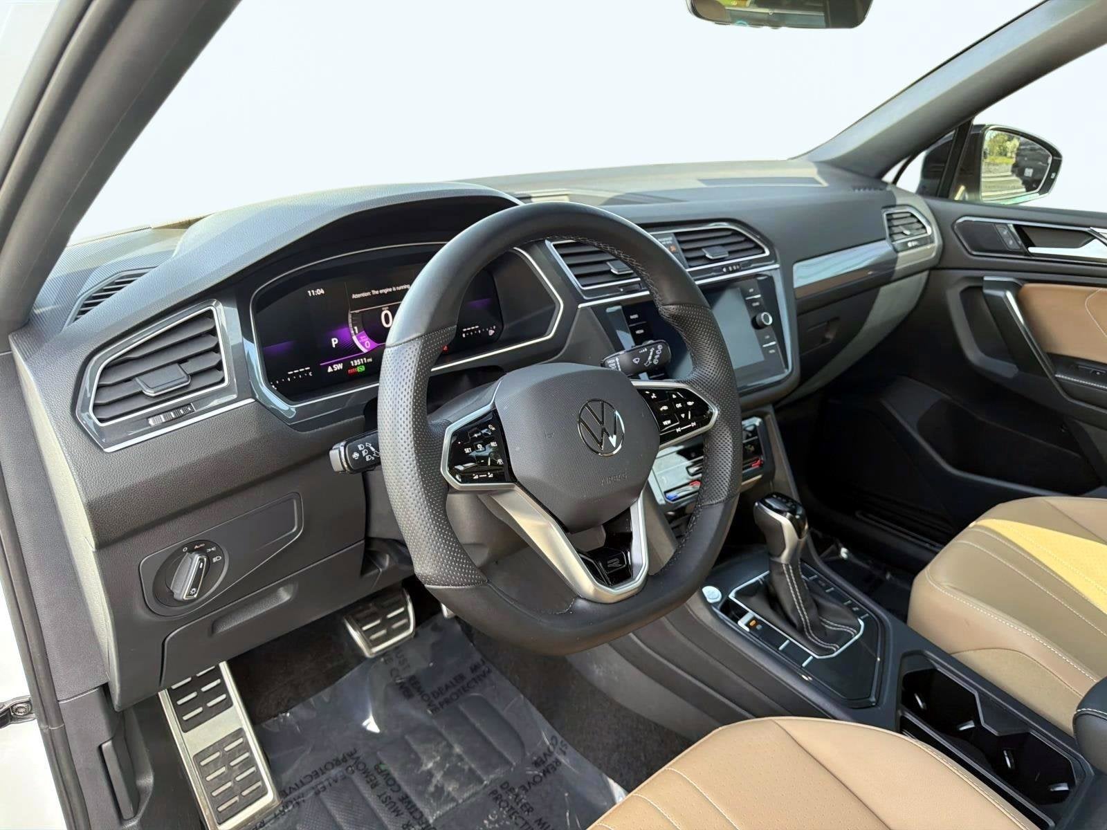 2024 Volkswagen Tiguan SE R-Line Black