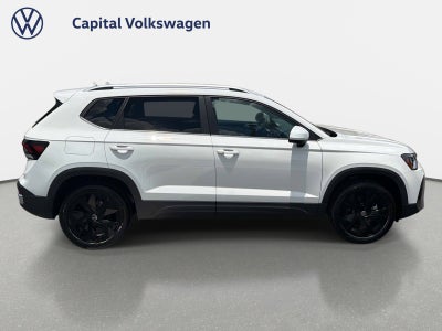 2026 Volkswagen Taos SE