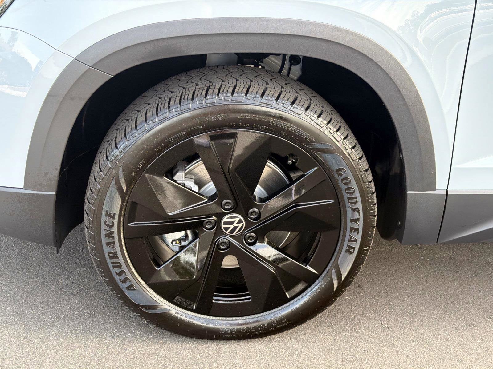 2026 Volkswagen Taos SE