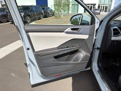 2026 Volkswagen Taos SE