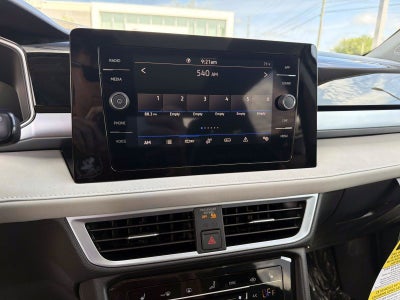 2026 Volkswagen Taos SE