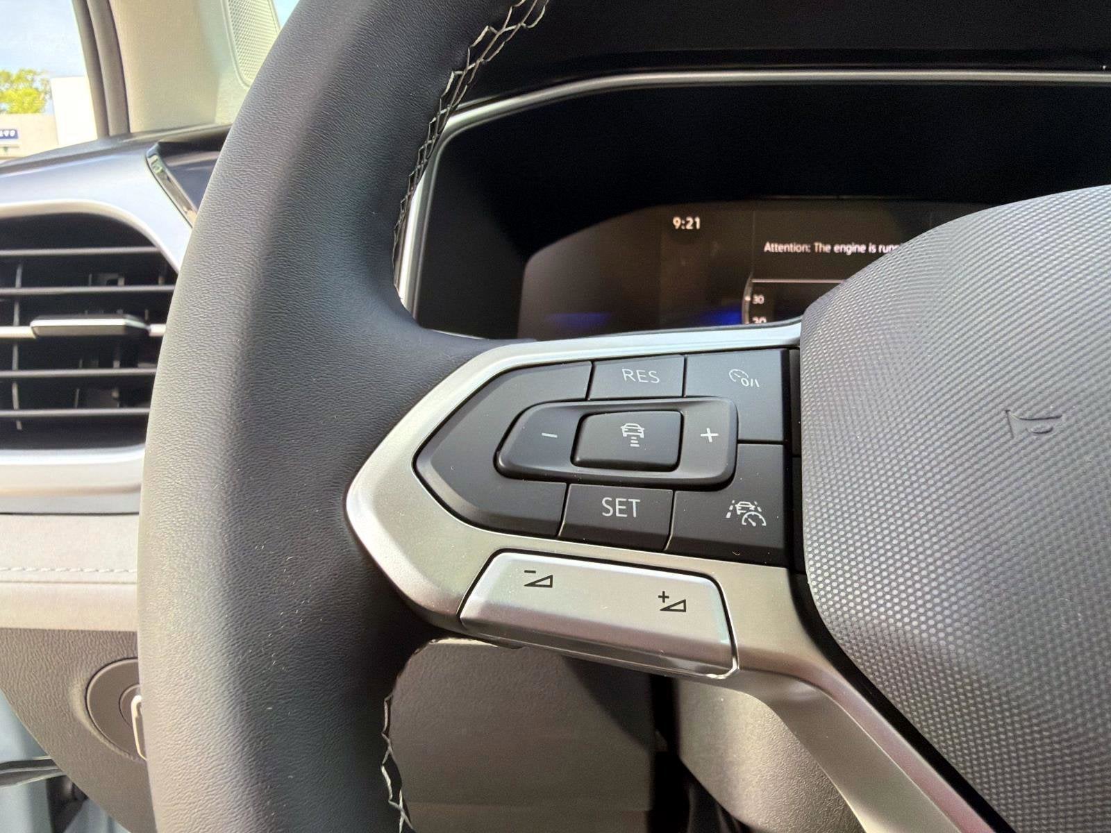 2026 Volkswagen Taos SE