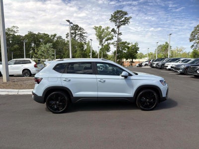 2026 Volkswagen Taos SE