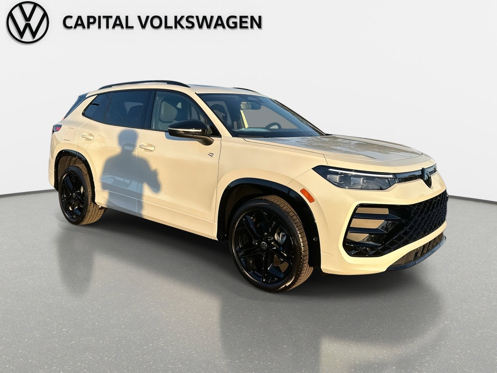 2026 Volkswagen Tiguan SE R-Line Black
