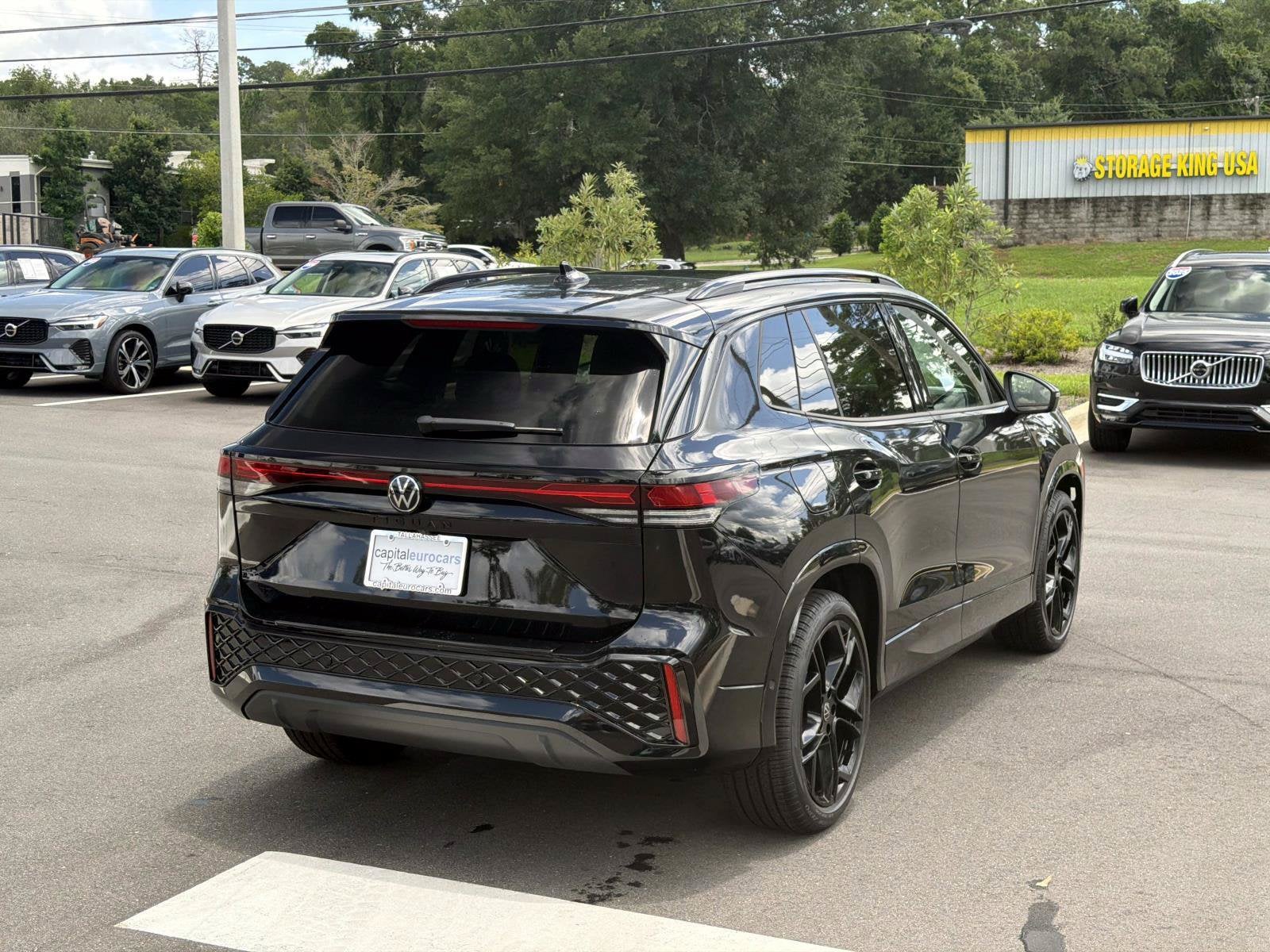 2026 Volkswagen Tiguan SE R-Line Black
