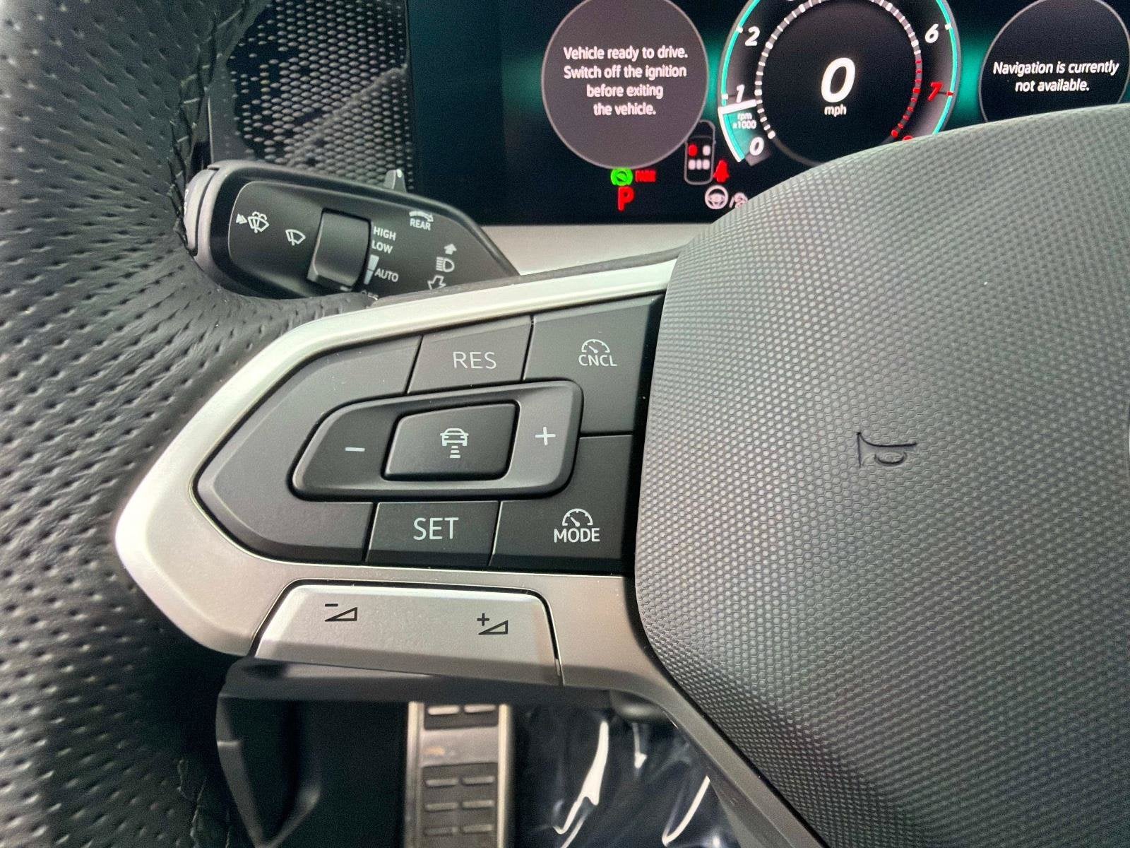 2026 Volkswagen Tiguan SE R-Line Black