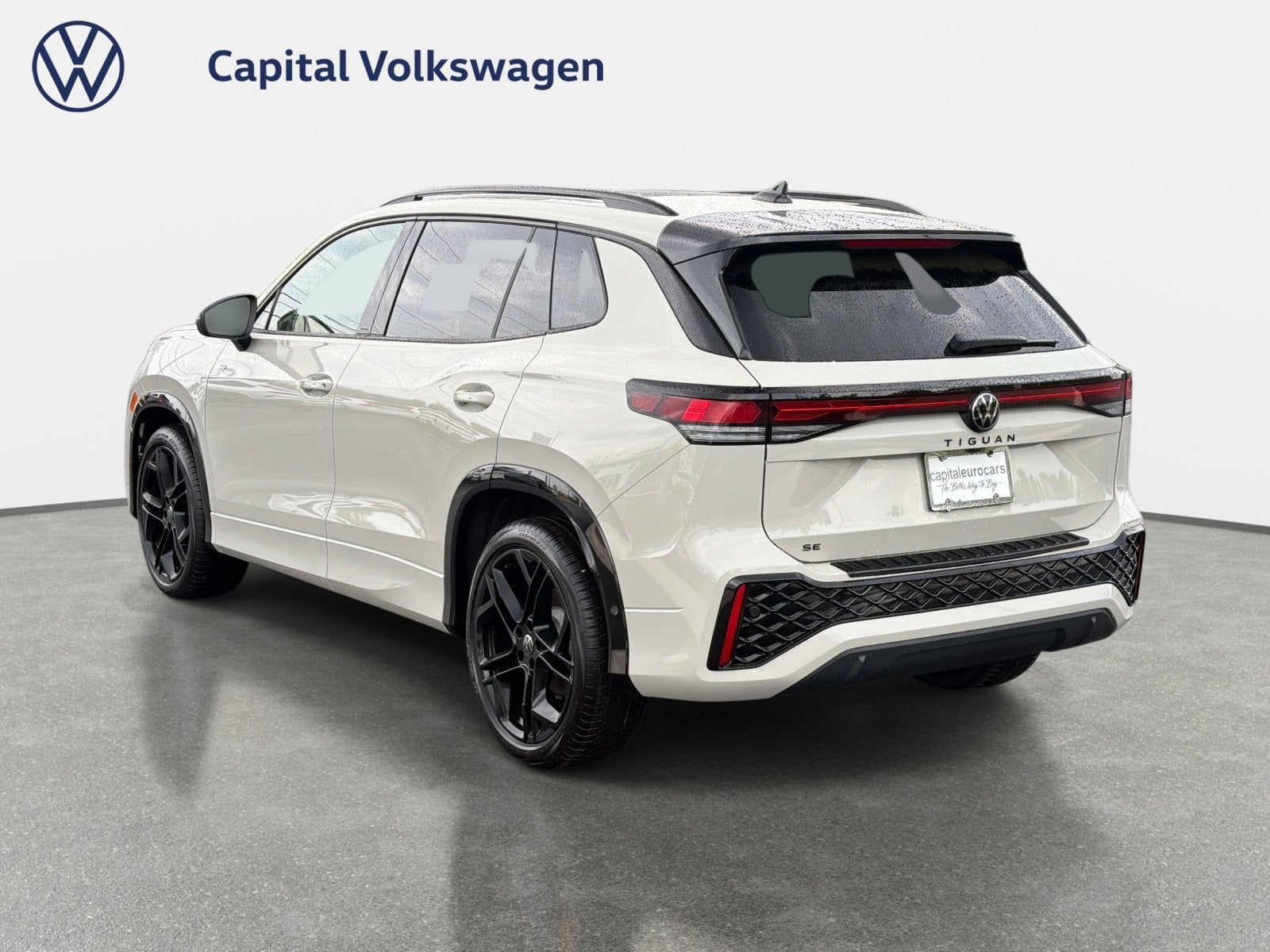 2026 Volkswagen Tiguan SE R-Line Black