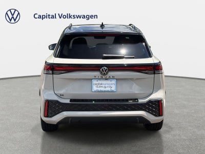 2026 Volkswagen Tiguan SE R-Line Black