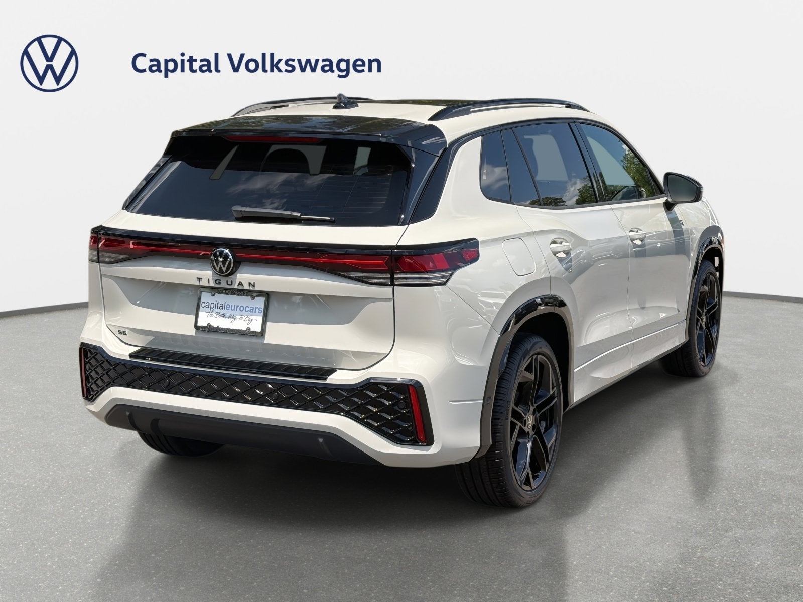 2026 Volkswagen Tiguan SE R-Line Black