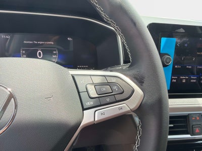 2026 Volkswagen Taos SE