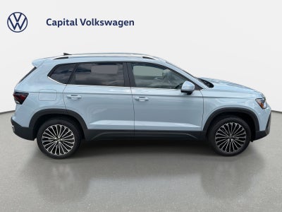 2026 Volkswagen Taos SE